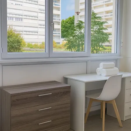 Апартаменты Elegant Rez-de-jardin 4 A *