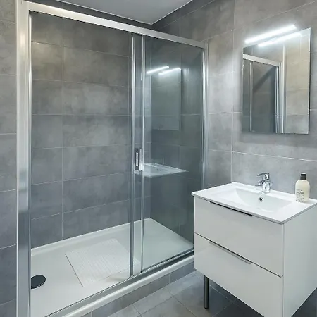 Elegant Rez-de-jardin 4 A Апартаменты