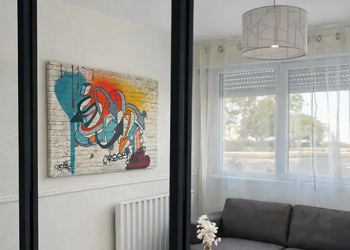 Elegant Rez-de-jardin 4 A Lägenhet *