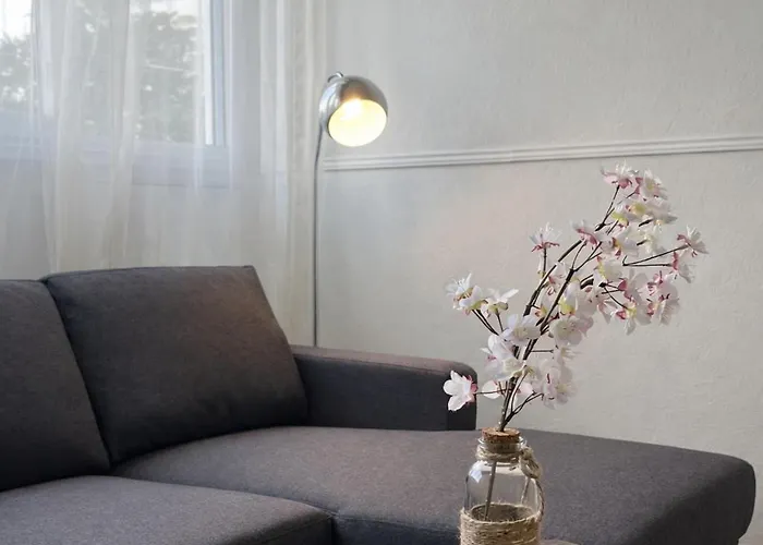 Lägenhet Elegant Rez-de-jardin 4 A